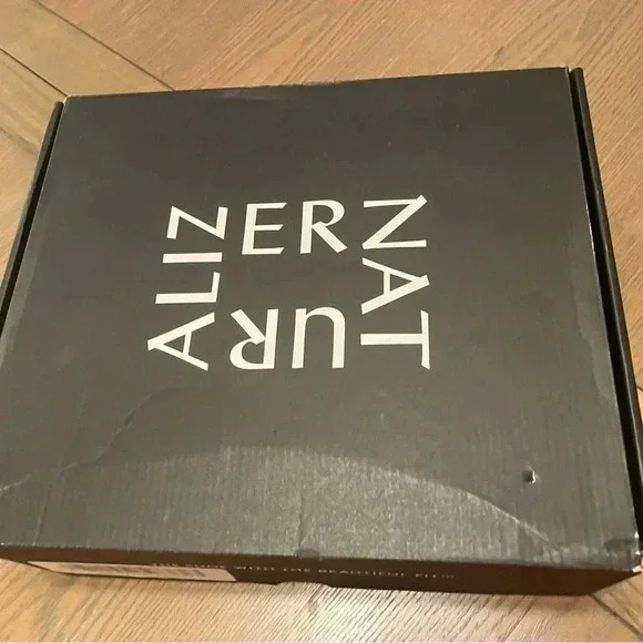 Naturalizer Premium Bettina Comfort Wedge Sandals Beige Gold Size 9.5 New In Box - Picture 6 of 12